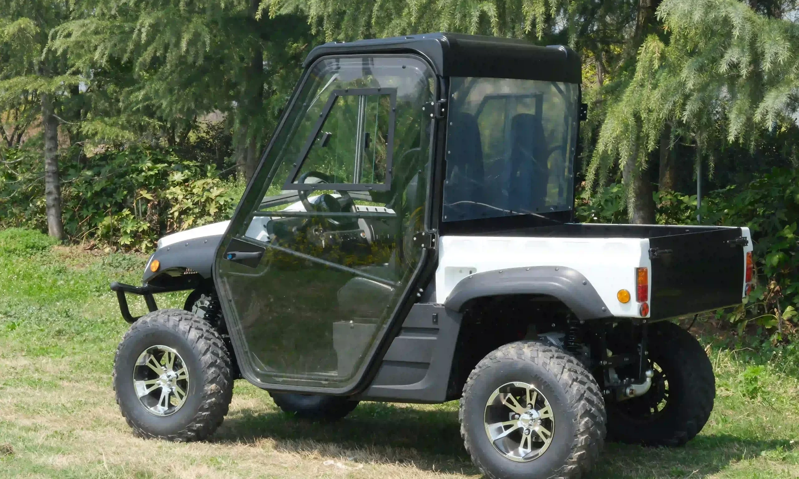 UTV with Cab Enclosure3